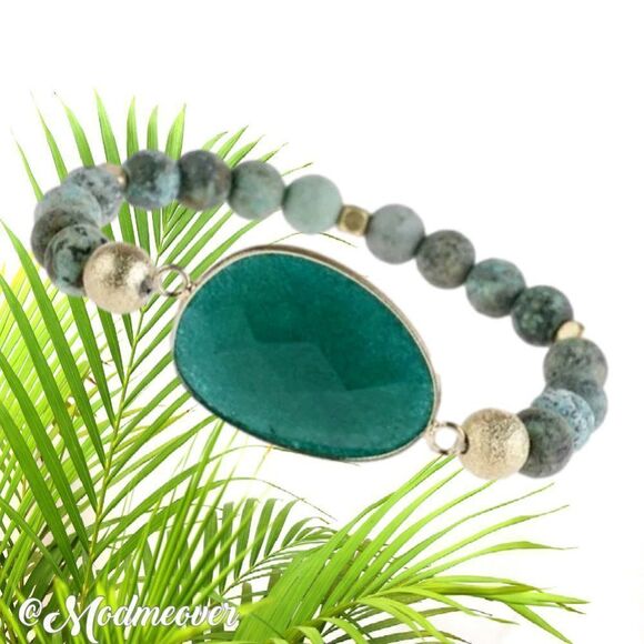 Natural Green Gem Stones Stretch Bracelet~ More Colors Listed ~ NEW - Picture 1 of 9